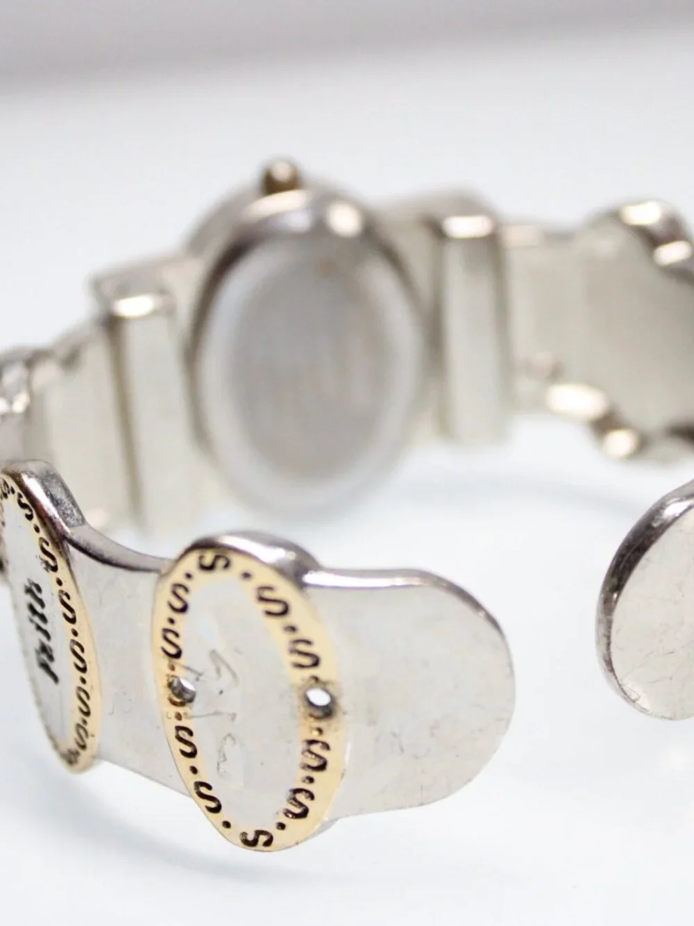 Narmi Women's Quartz Watch Silver Tone Horseshoe Cuff Bracelet Oval Dial